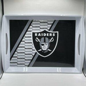 Raiders Duck House Sports NFL Serving Food